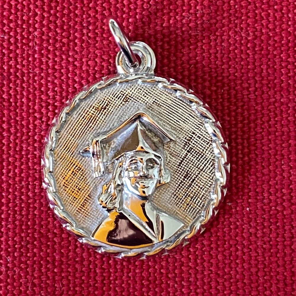 VTG I STG I Rembrandt I Female Graduate Charm